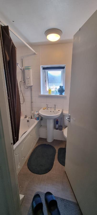 Spacious Room With Kichenet Ρόδεραμ Εξωτερικό φωτογραφία
